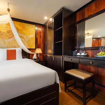 Amanda Premier Cruise Hotel Ha Long Exterior photo